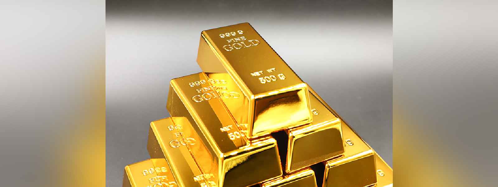 රත්‍රන් අවුන්සයකට වාර්තා ගත මිලක්....